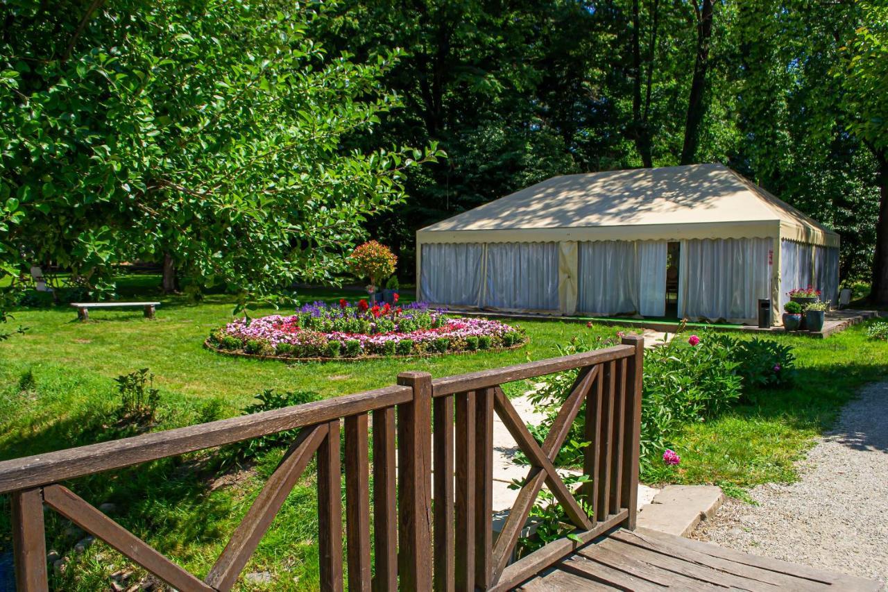Vila Rozalia Garden Gate 아브리그 외부 사진